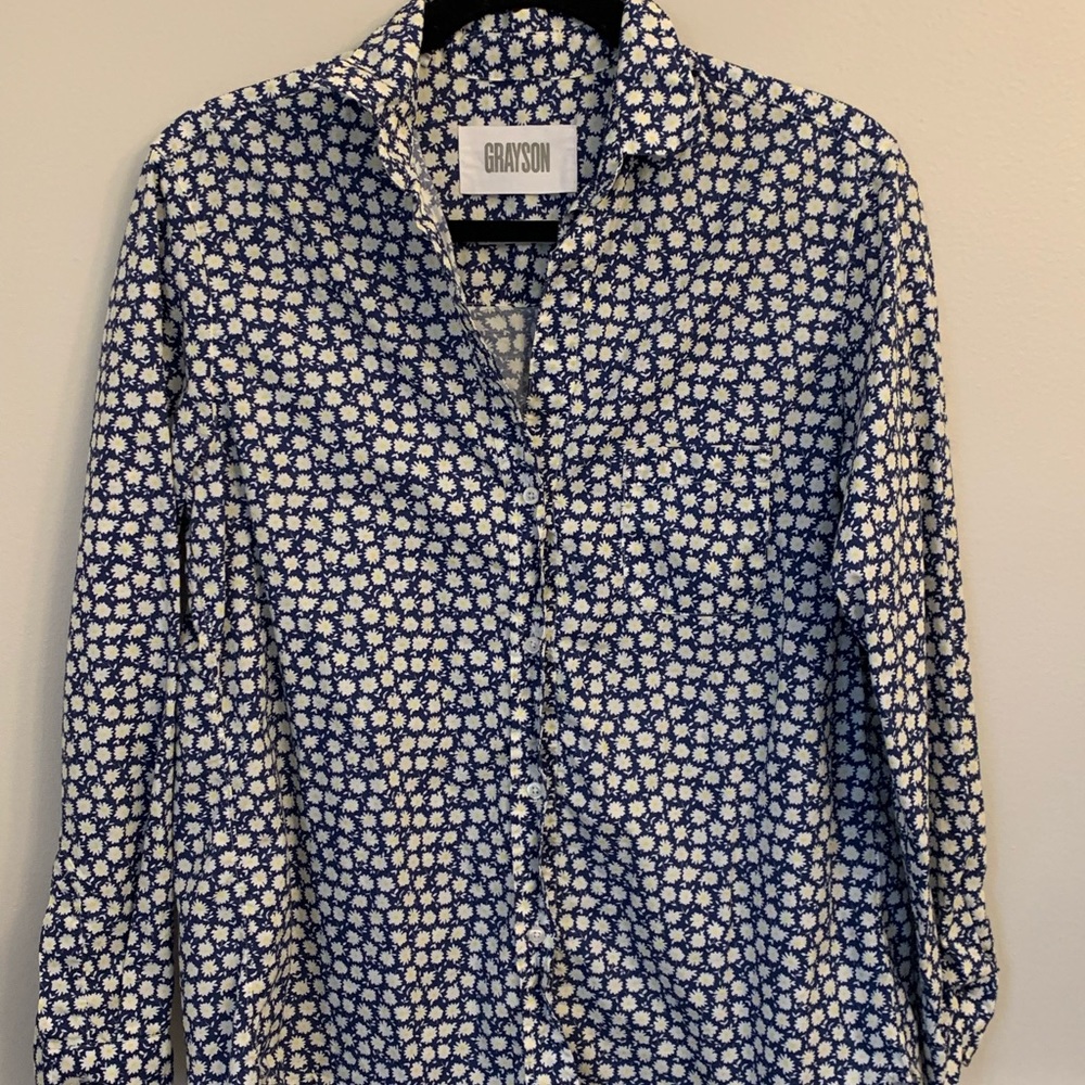 Grayson The Hero Daisies Buttondown
